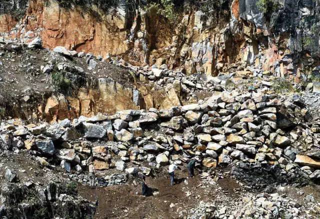 来党中央引领脱贫攻坚纪实pg模拟器试玩十八大以(图19)