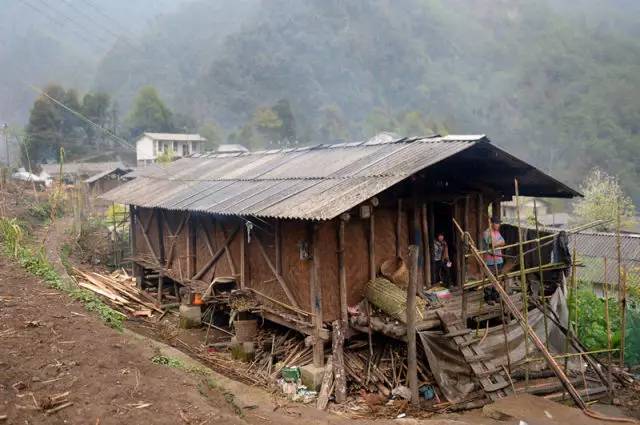 来党中央引领脱贫攻坚纪实pg模拟器试玩十八大以(图20)